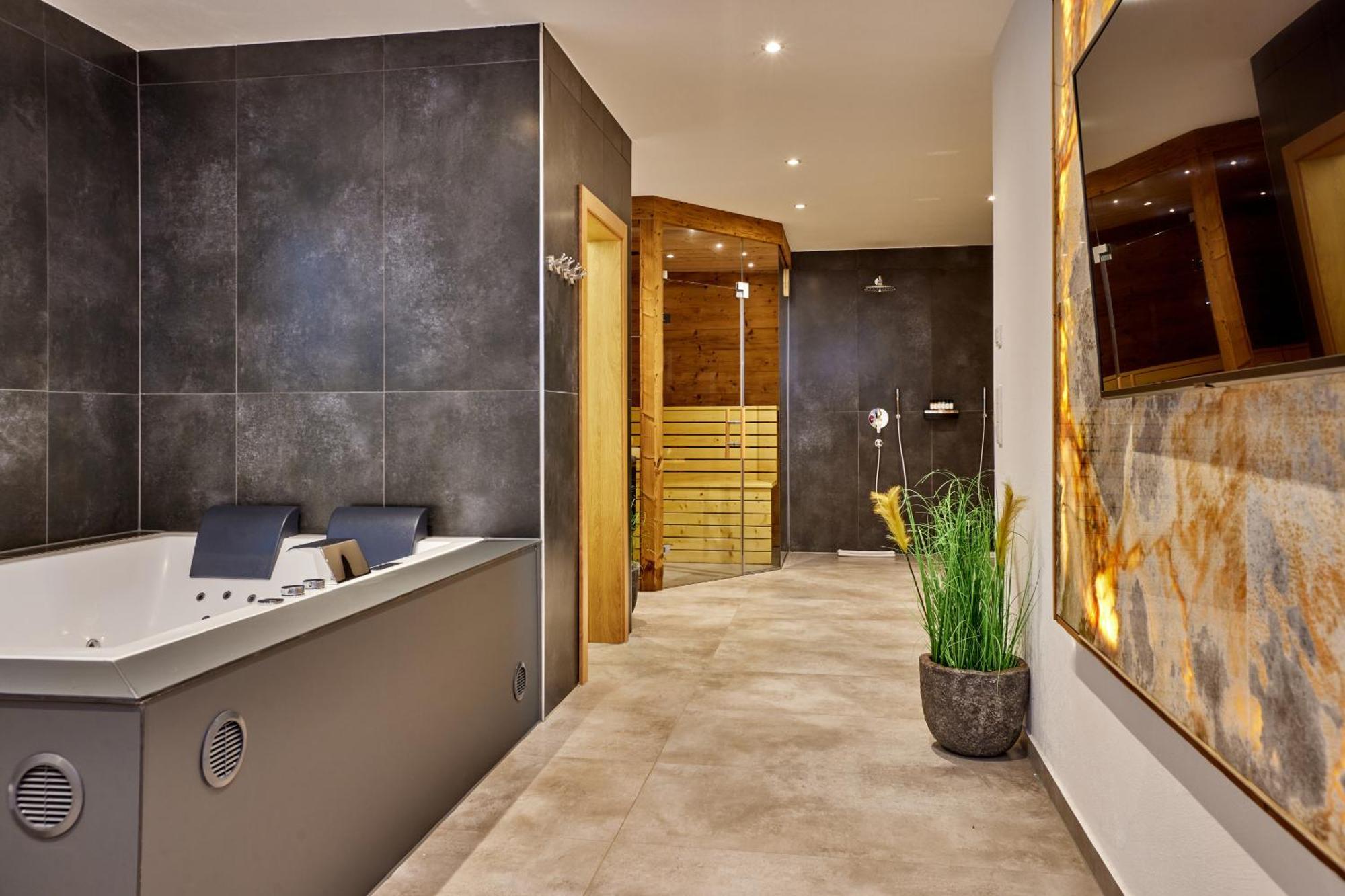 Private Spa & Garden Alpi Garmisch-Partenkirchen Eksteriør billede
